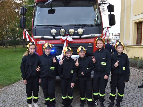 Zakup średniego samochodu ratowniczo-gaśniczego dla Ochotniczej Straży Pożarnej w Gaworzycach - 31