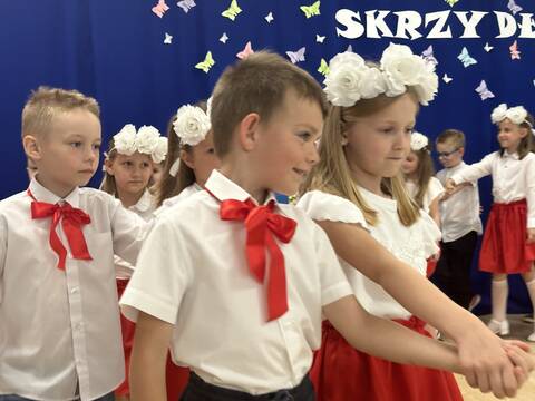 Grupa 6-latków pożegnała się z Publicznym Przedszkolem w Gaworzycach - 49