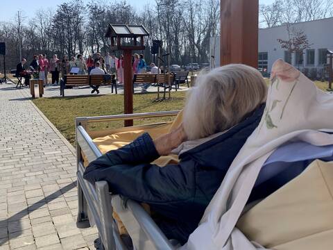 Jednym głosem. Ku Niebu. Chór „Skrzydła” poruszył serca w głogowskim hospicjum - 17
