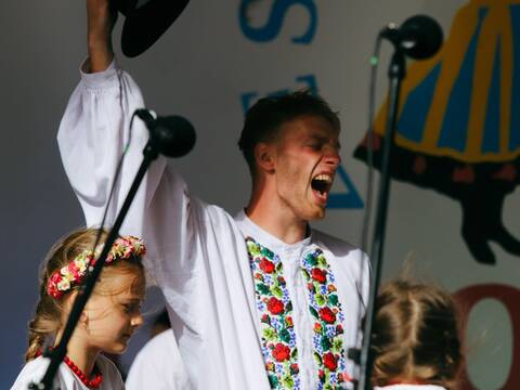 Dawidenka z I miejscem podczas XXXIII Przeglądu Zespołów Ludowych i Folklorystycznych w Jaczowie - 1