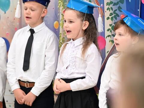 „Jeżyki” pożegnały przedszkole - 49