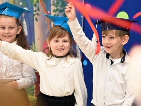 „Jeżyki” pożegnały przedszkole - 33