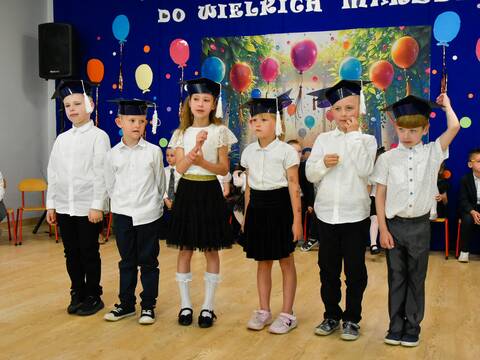 „Muchomorki” zakończyły przedszkolną przygodę - 23